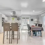 Sophie Villa *